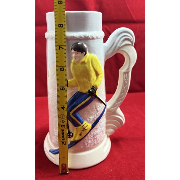 VINTAGE HAND MADE PAINTED STEIN SKIER. *PRE-OWNED*. 1980 - Picture 9 of 12